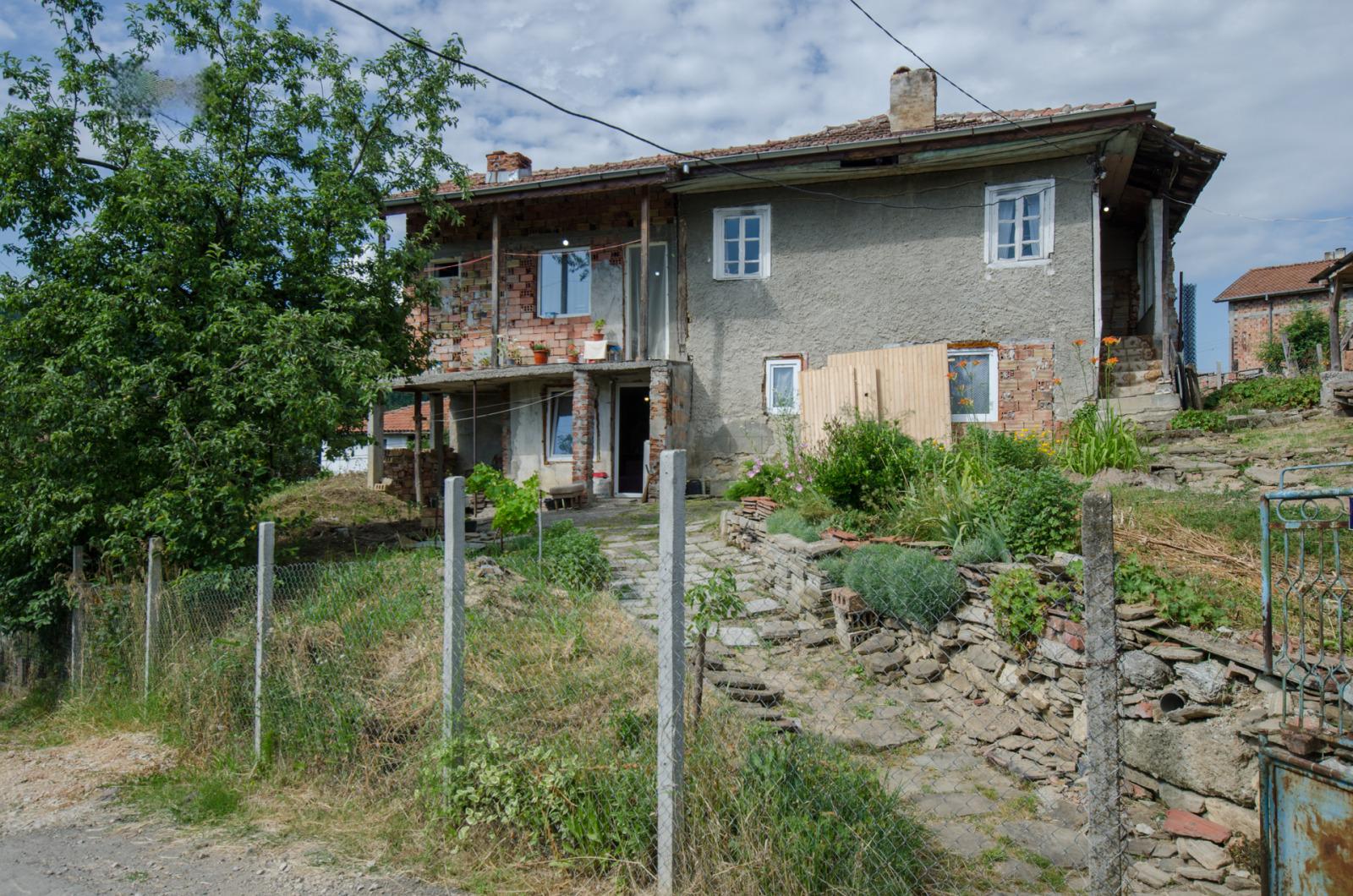 House for Sale in Gabrovo, Velchevtsi