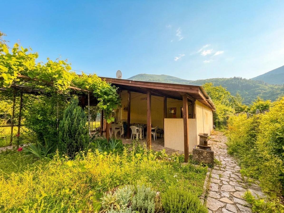 Villa for Sale in Svoge, Sofia Province