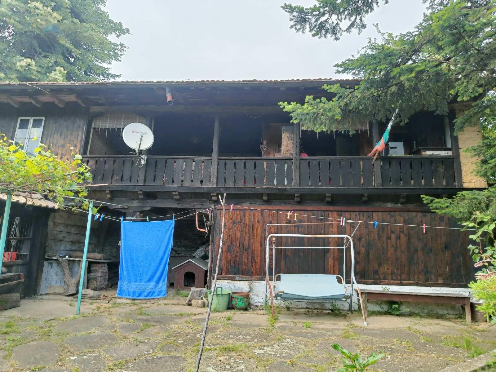 House for Sale in Lesicharka, Gabrovo