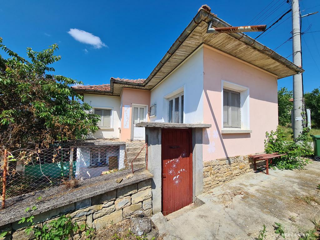 House for Sale in Gostilitsa, Gabrovo