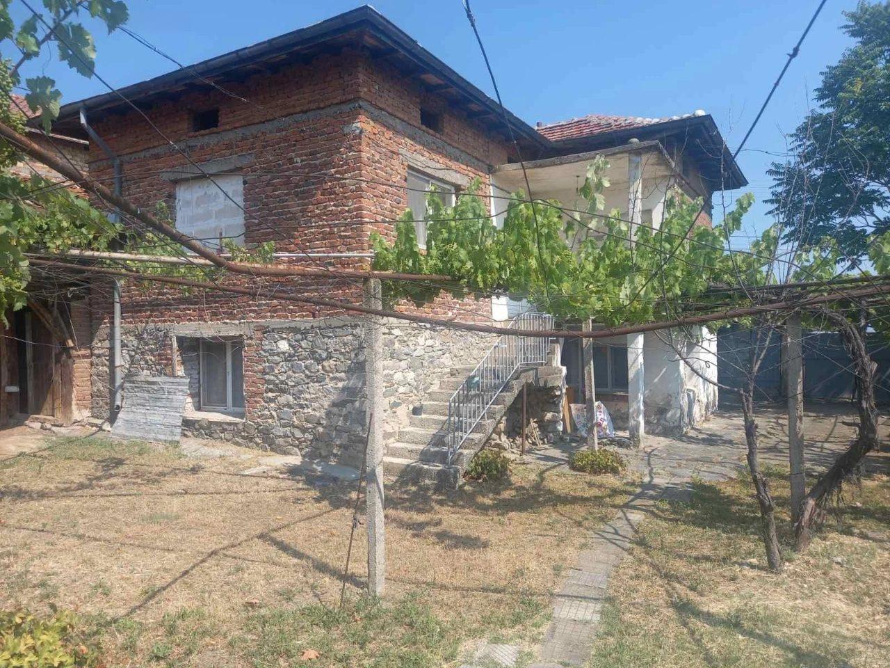 House for Sale in Septemvri, Pazardzhik