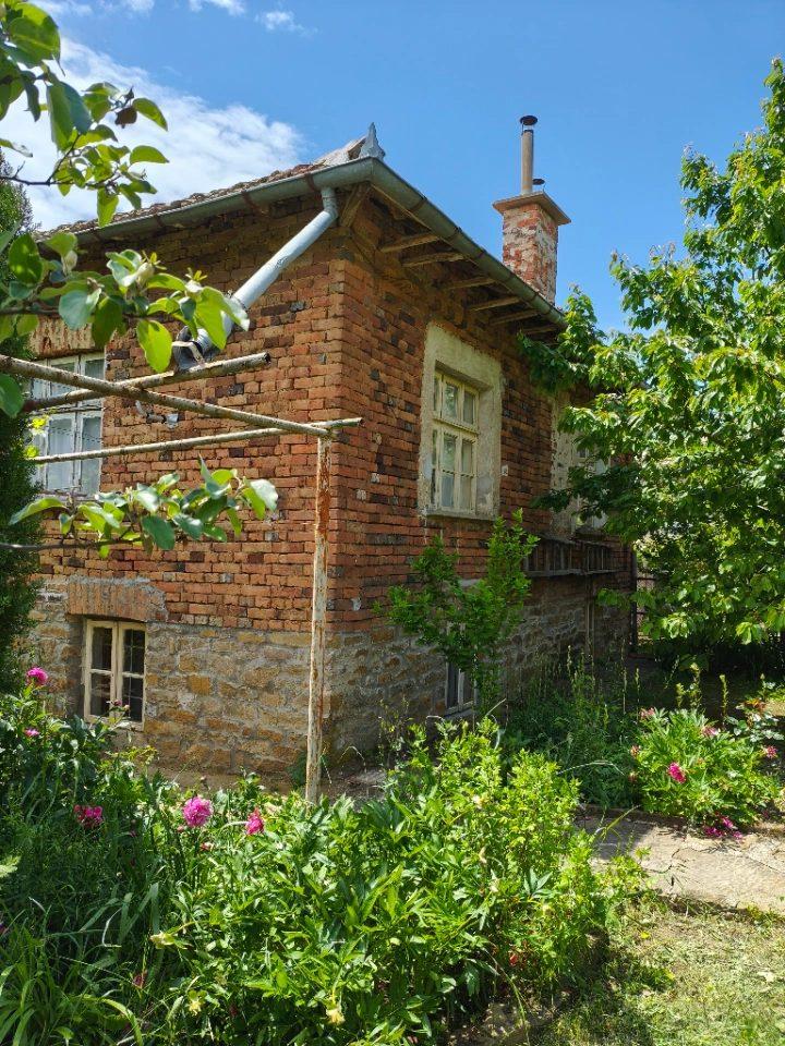 House for Sale in Cherni bryag, Targovishte