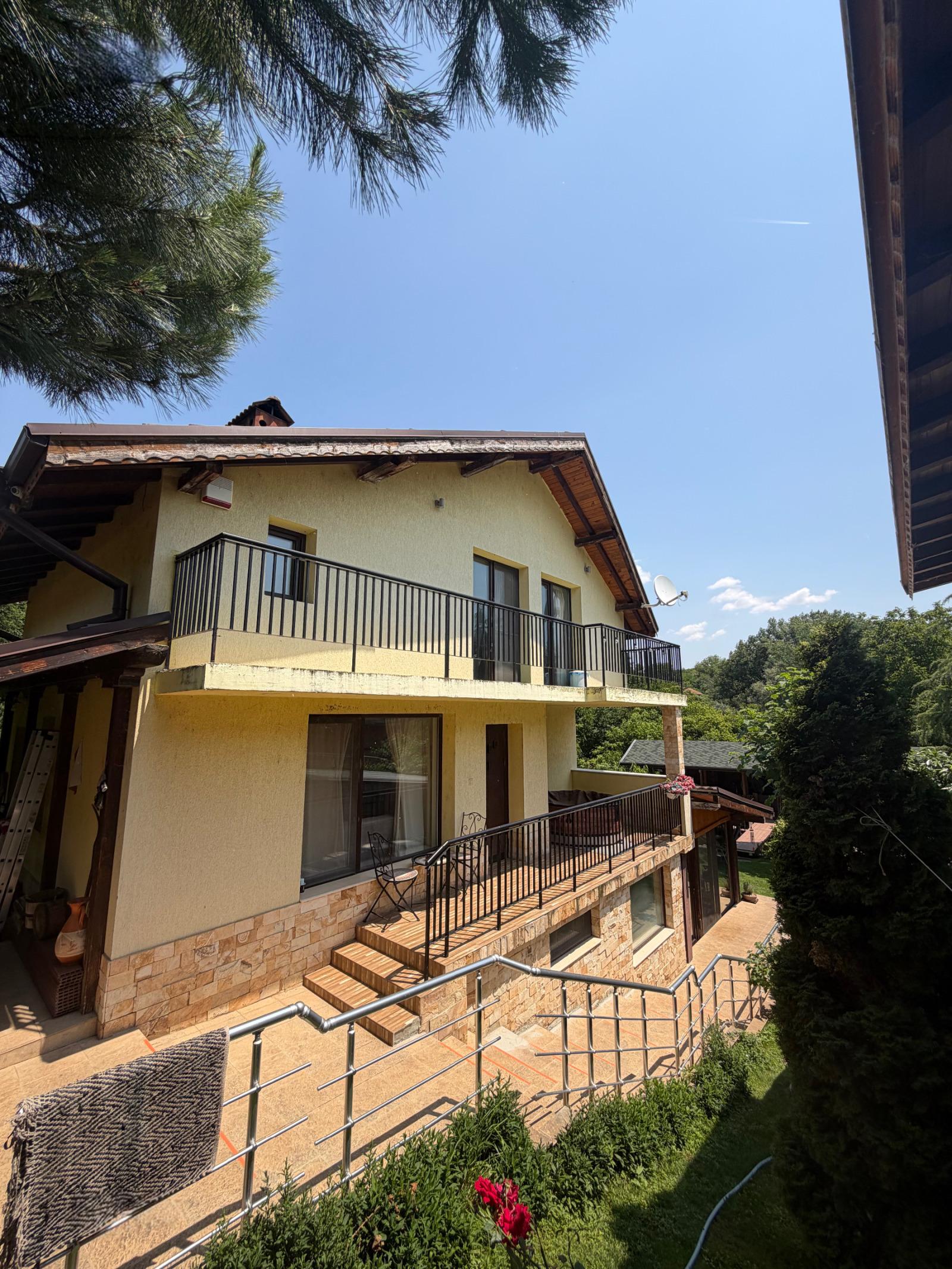 House for Sale in Kartozhabene, Pleven