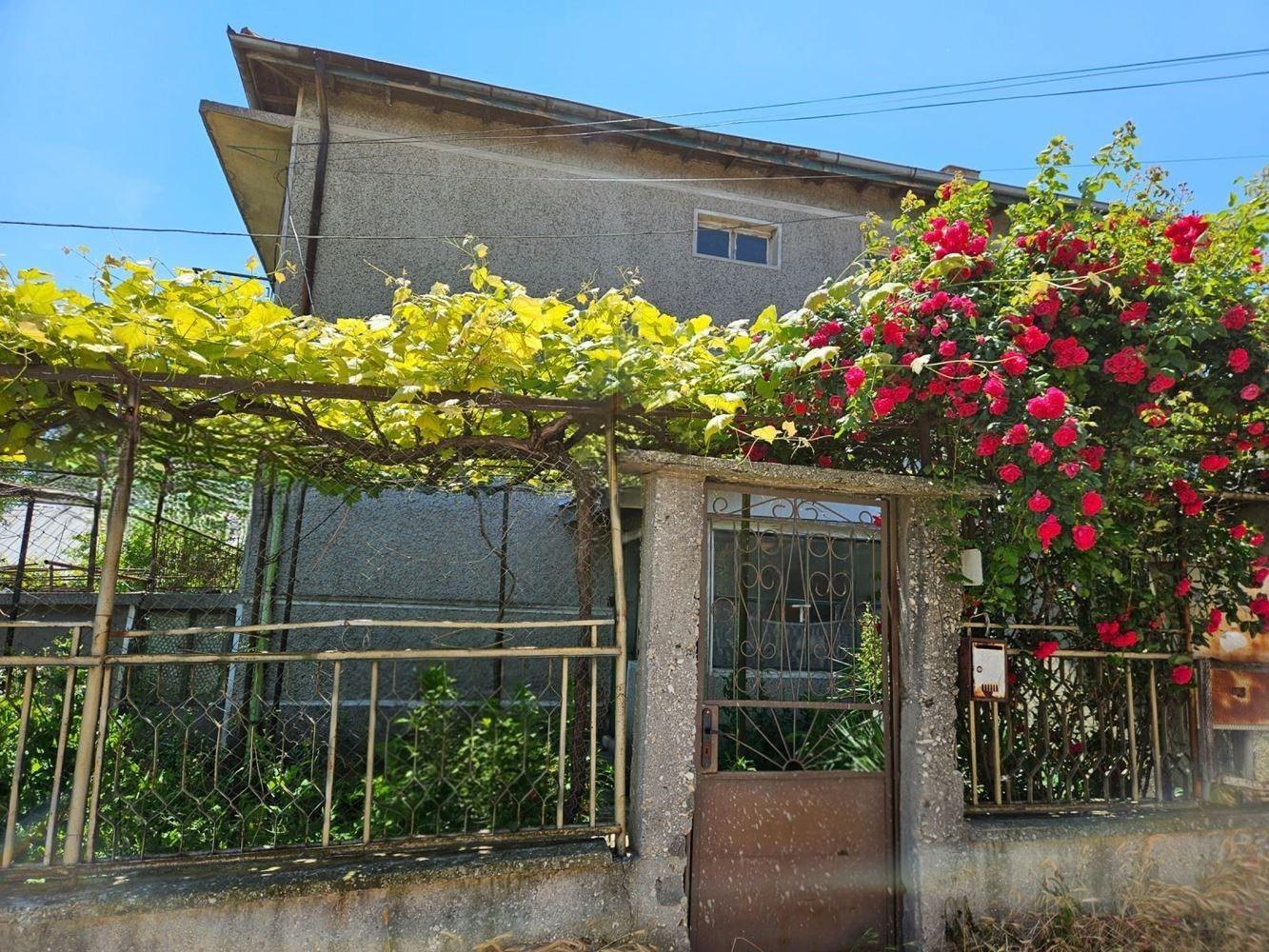 House for Sale in Varna, Topoli