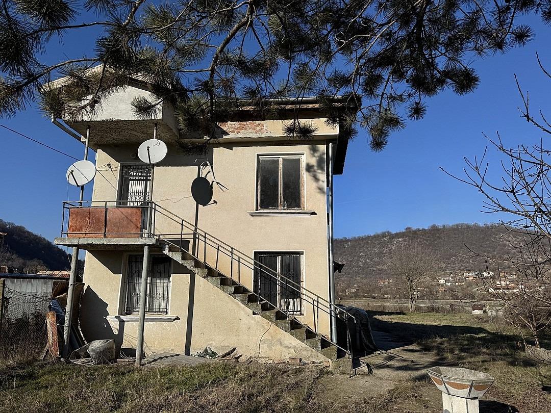 House for Sale in Svalenik, Ruse