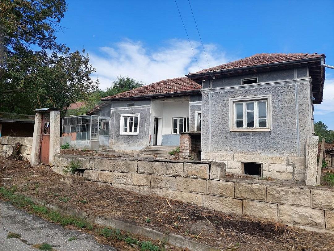 House for Sale in Ostritsa, Ruse