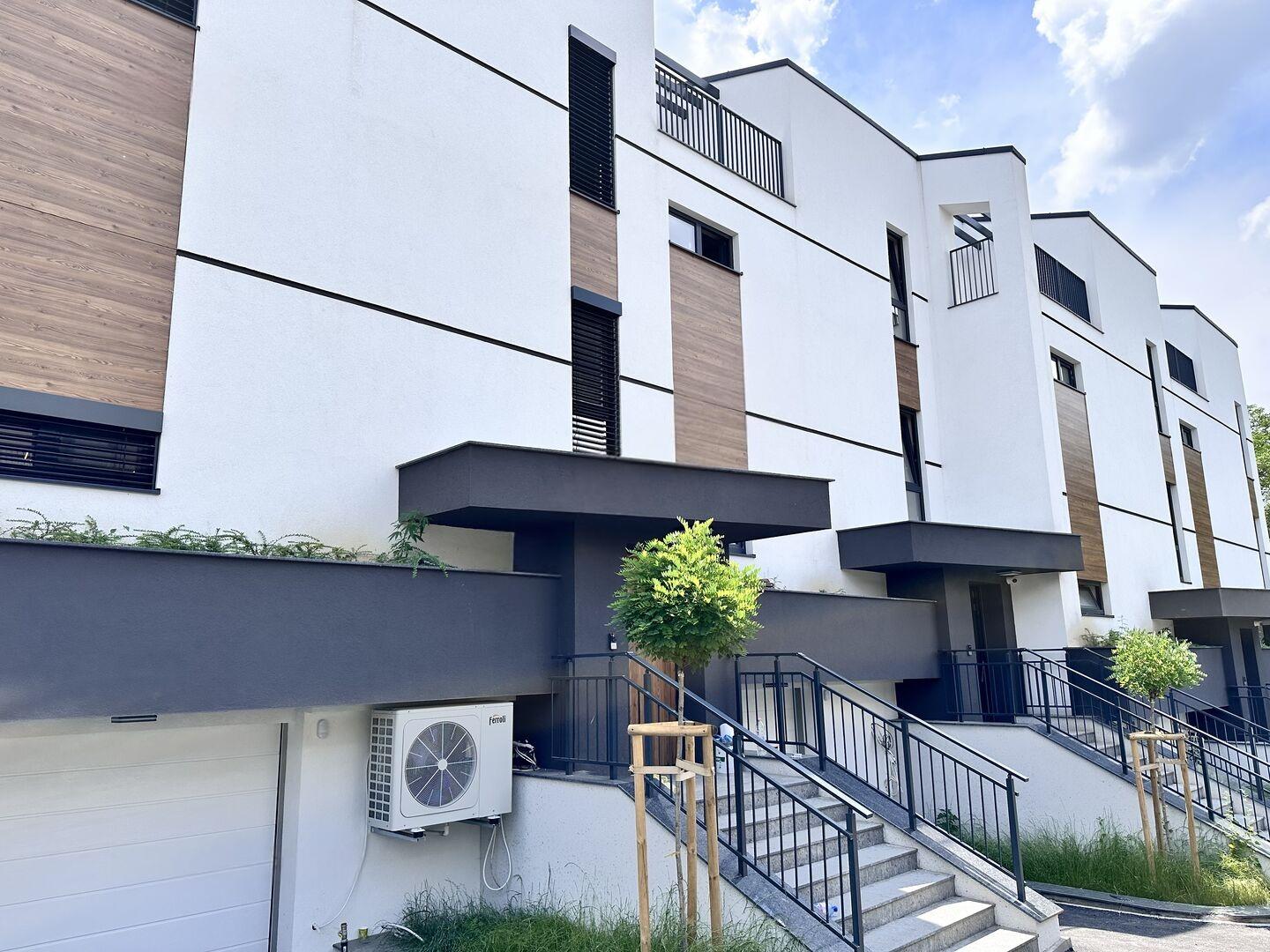 House for Sale in Sofia, v.z.Kinotsentara