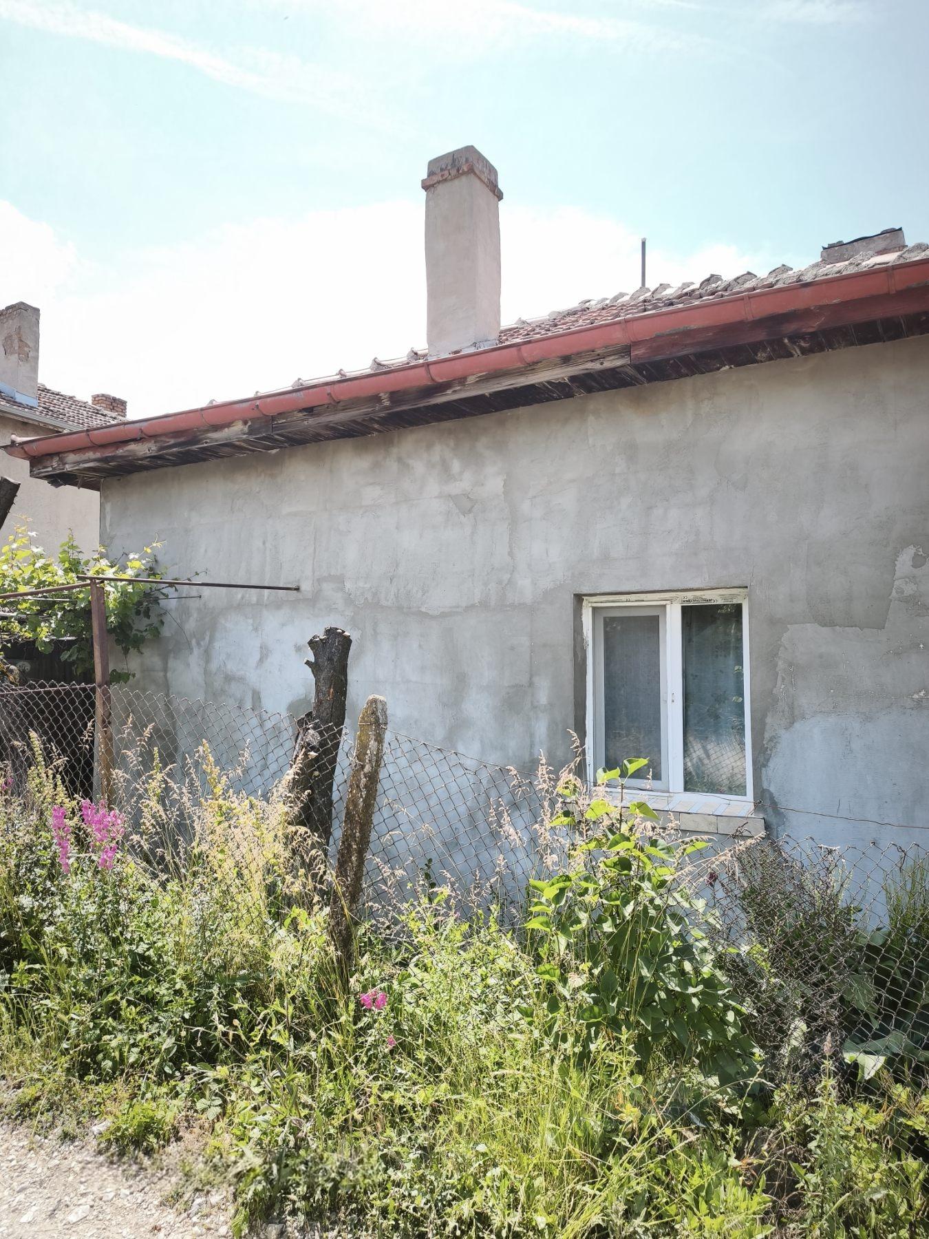 House for Sale in Pernik, Mogiliche
