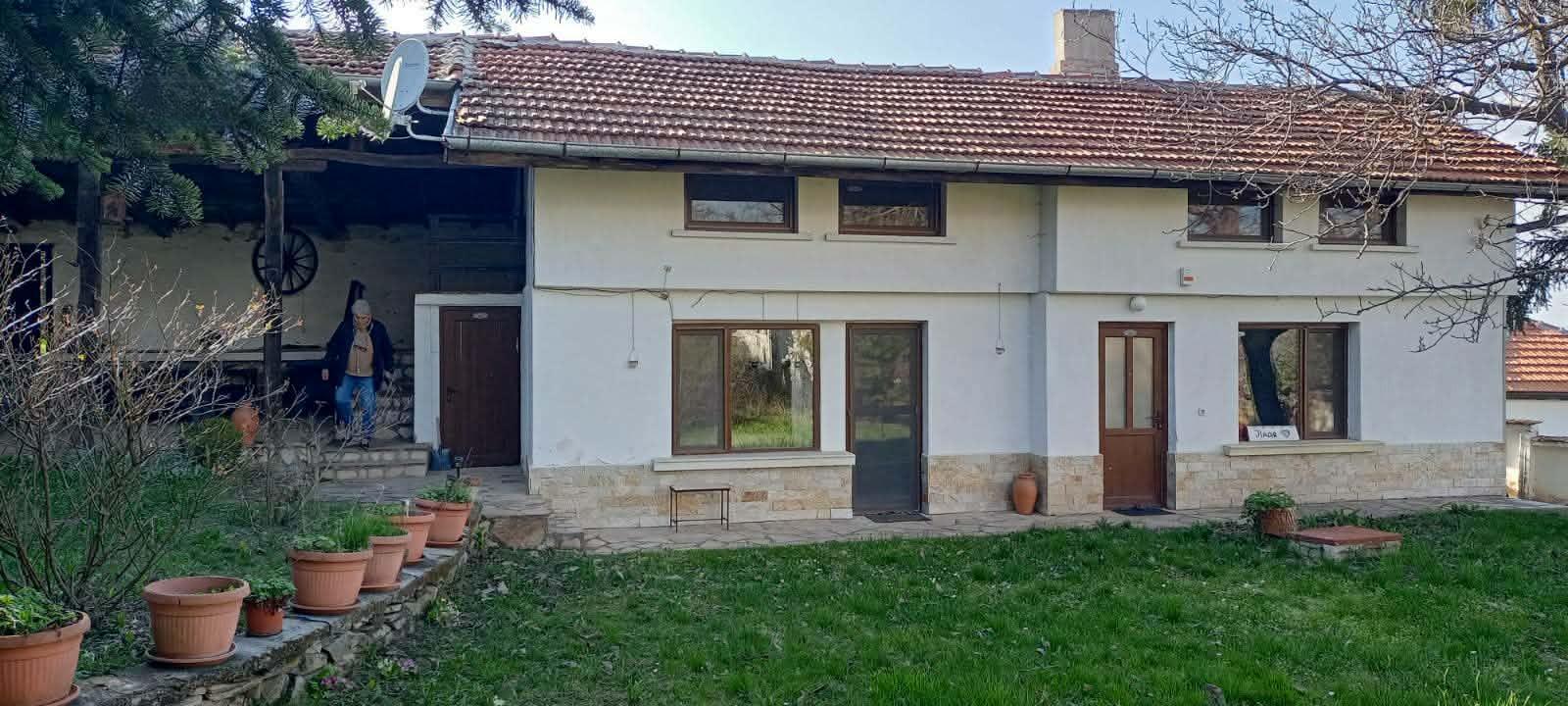 House for Sale in Popovtsi, Sofia Province