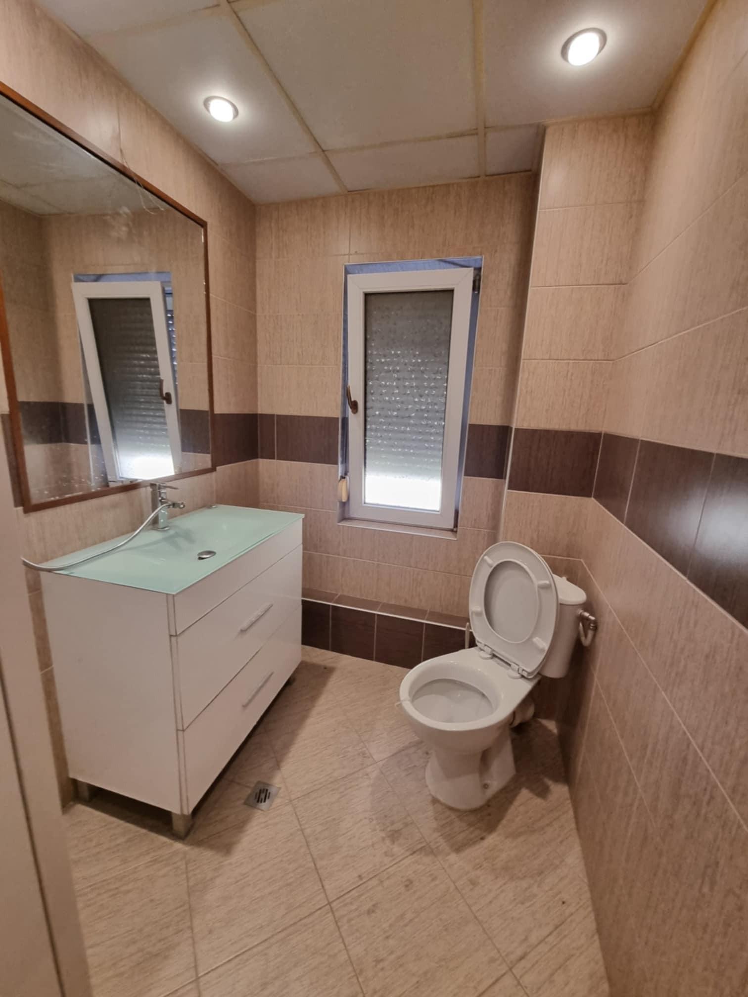 House for Sale in Pleven, Wider Center