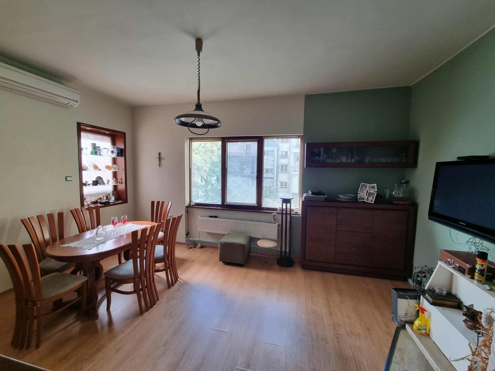 House Floor for Sale in Pleven, Idealen tsentar