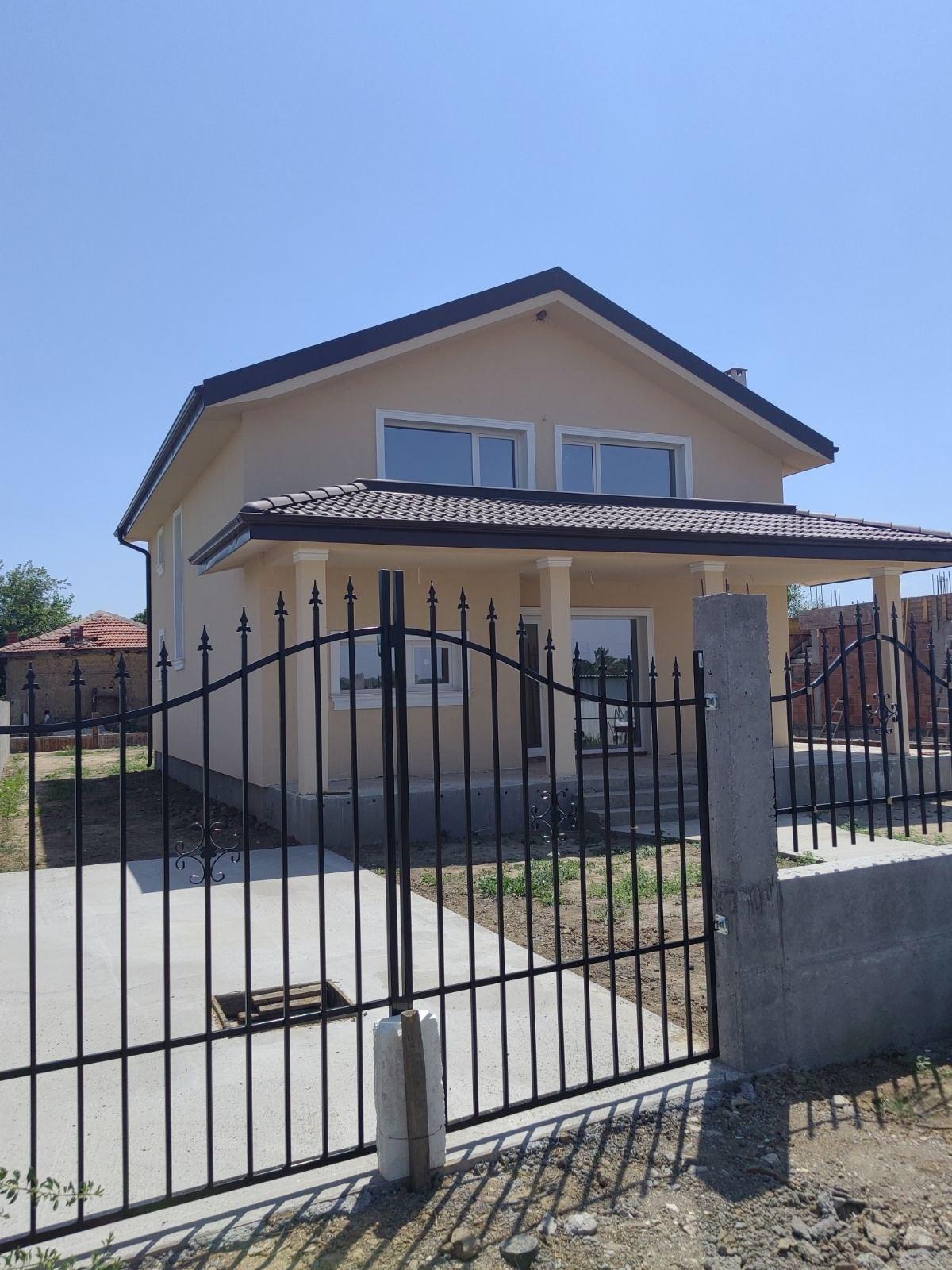 House for Sale in Rogosh, Plovdiv