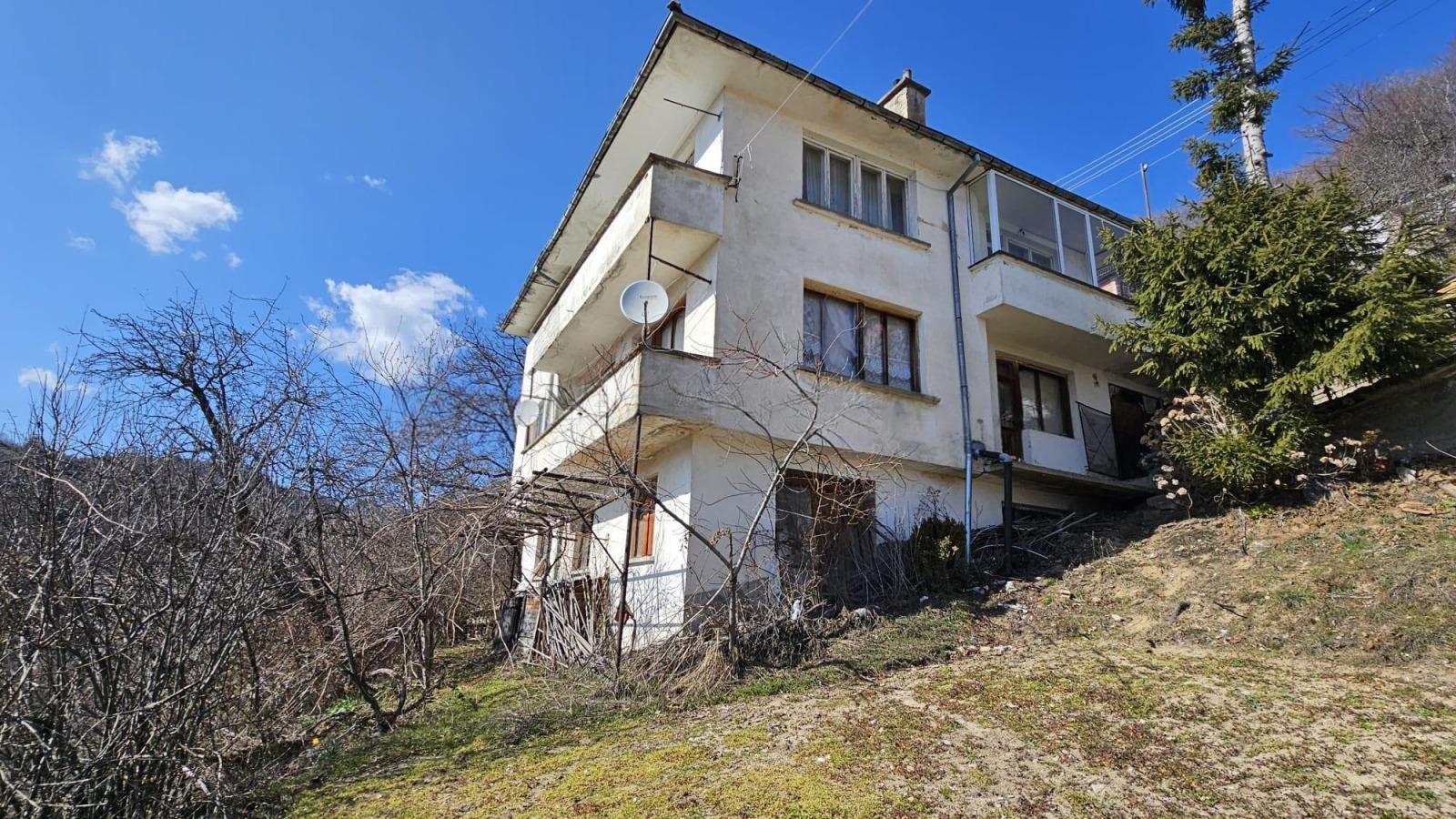 House for Sale in Starnitsa, Smolyan
