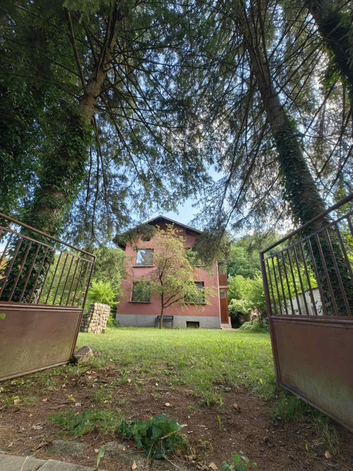 House for Sale in Ribaritsa, Sofia Province