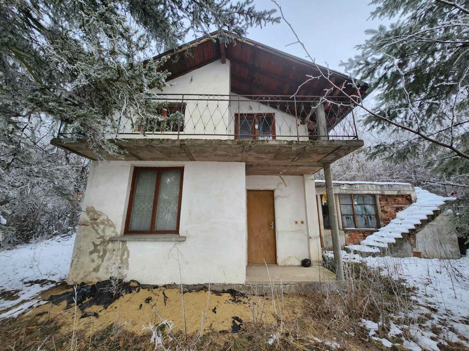 House for Sale in Pernik, Tsarkva