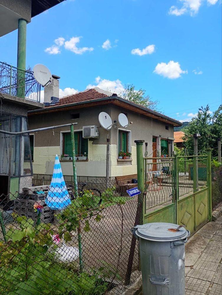 House for Sale in Razliv, Sofia Province