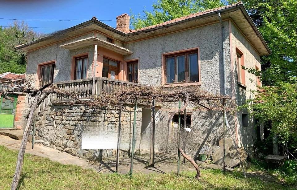 House for Sale in Kravenik, Gabrovo