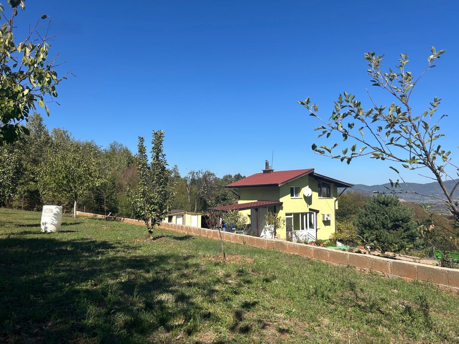 Villa for Sale in Botevgrad, Sofia Province