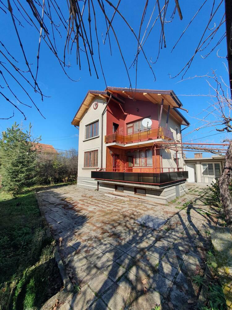 House for Sale in Strelets, Stara Zagora