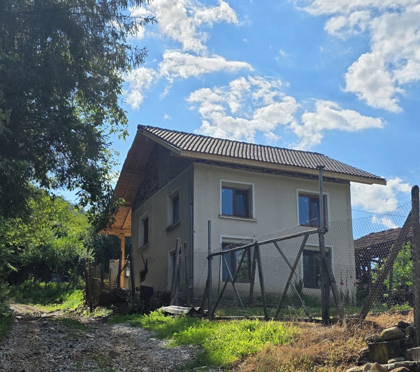 House for Sale in Troyan, Lovech