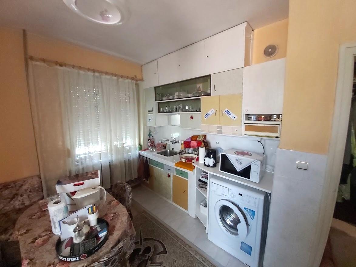 House Floor for Sale in Pleven, Idealen tsentar