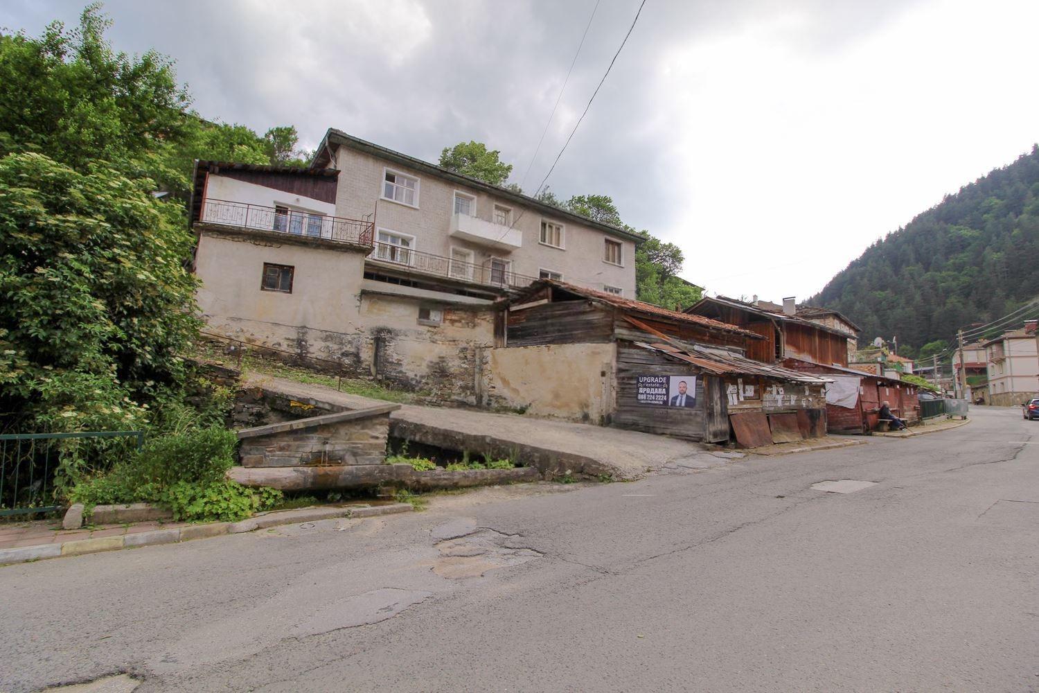House for Sale in Zabardo, Smolyan