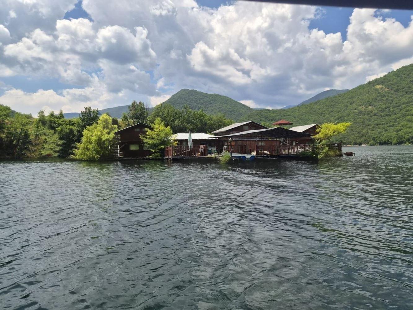 Villa for Sale in Krichim, Plovdiv
