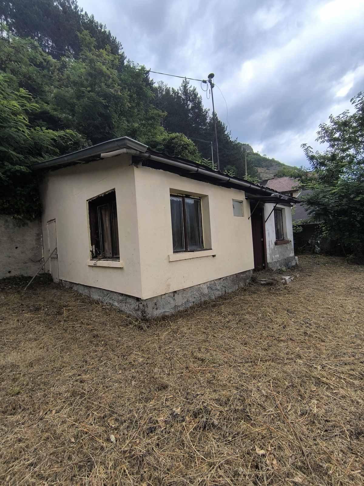 House for Sale in Tserovo, Sofia Province