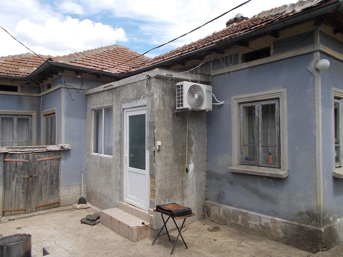 House for Sale in Miladinovtsi, Dobrich