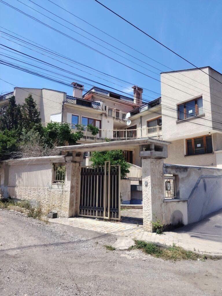 House for Sale in Pernik, Draganovets