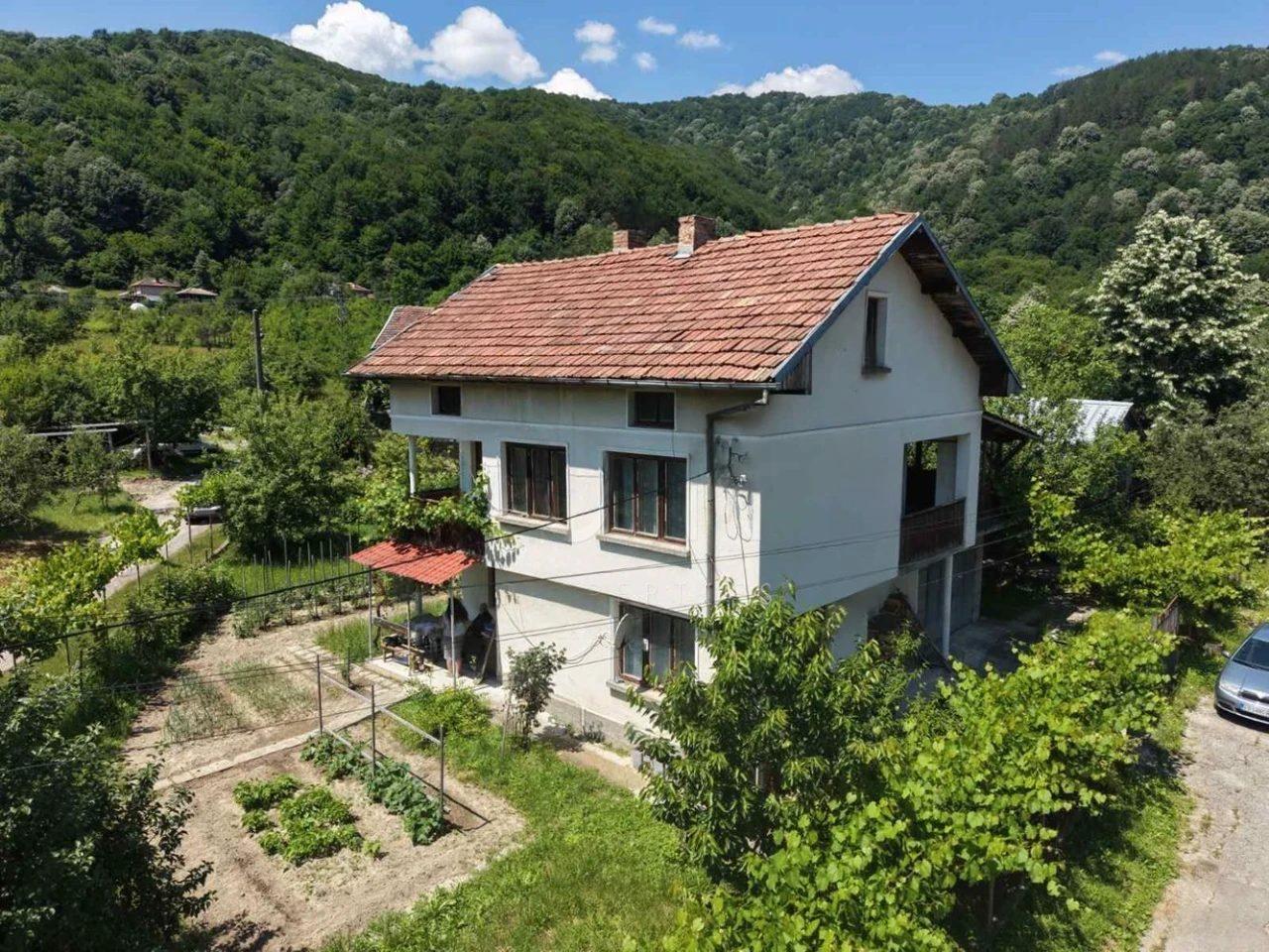 House for Sale in Stokite, Gabrovo