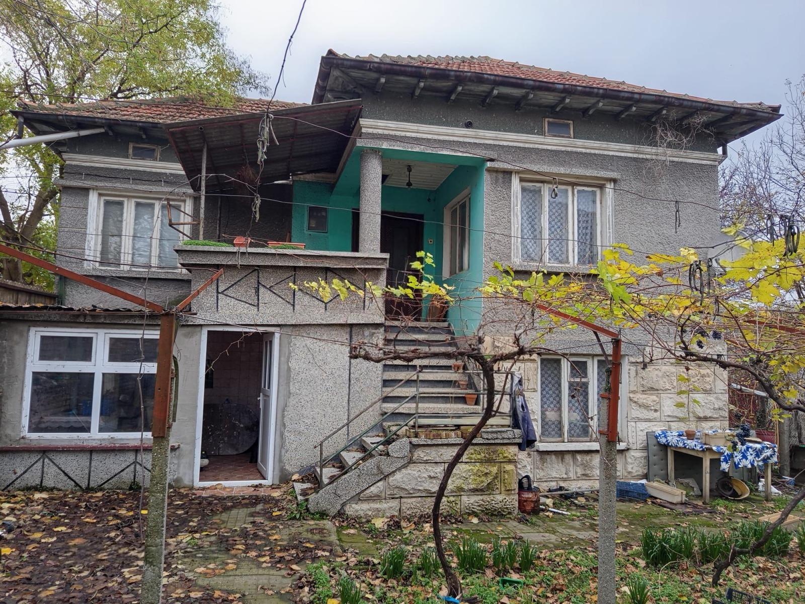 House for Sale in Ruse, Sredna kula