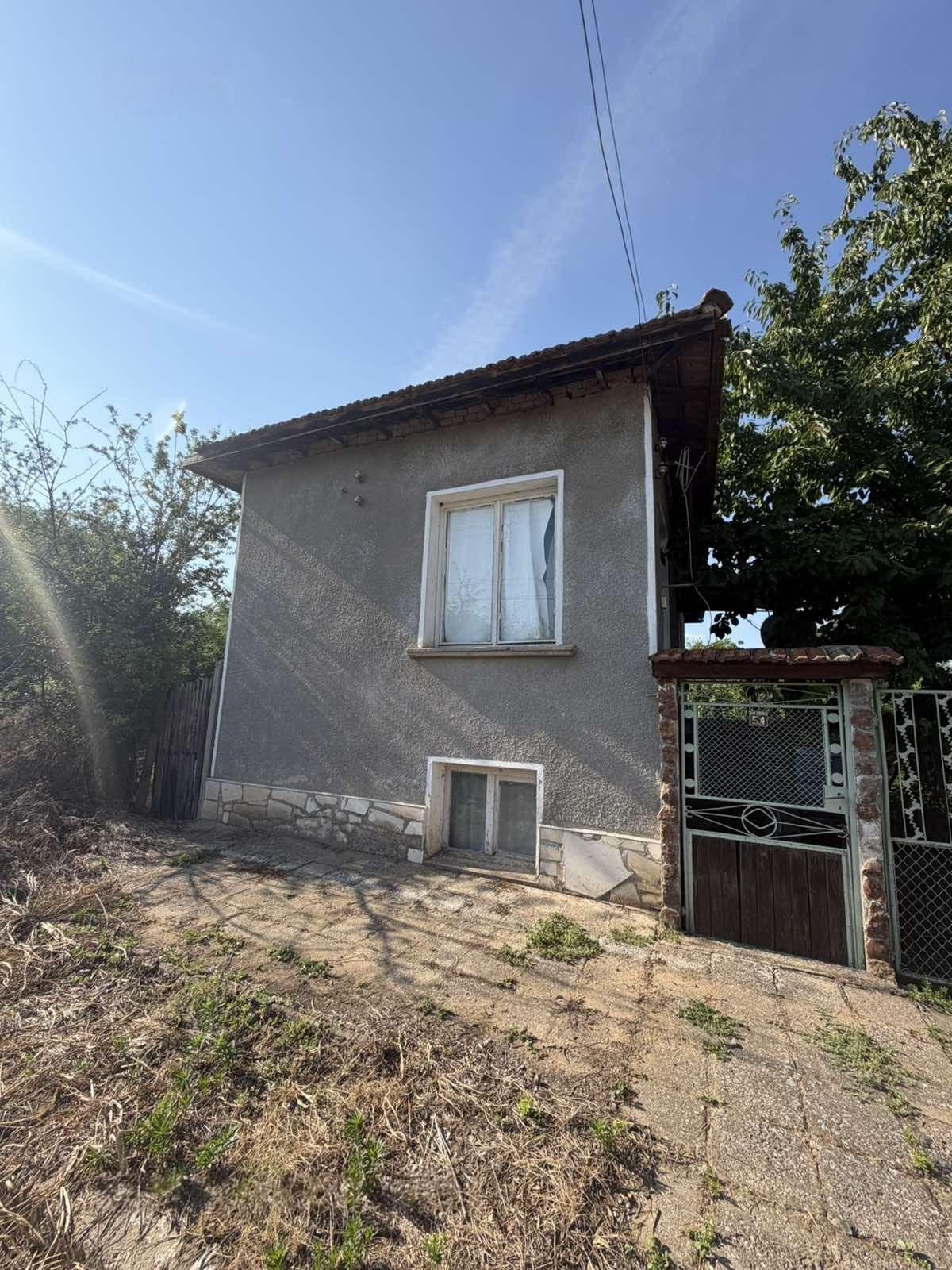 House for Sale in Dolni Dabnik, Pleven