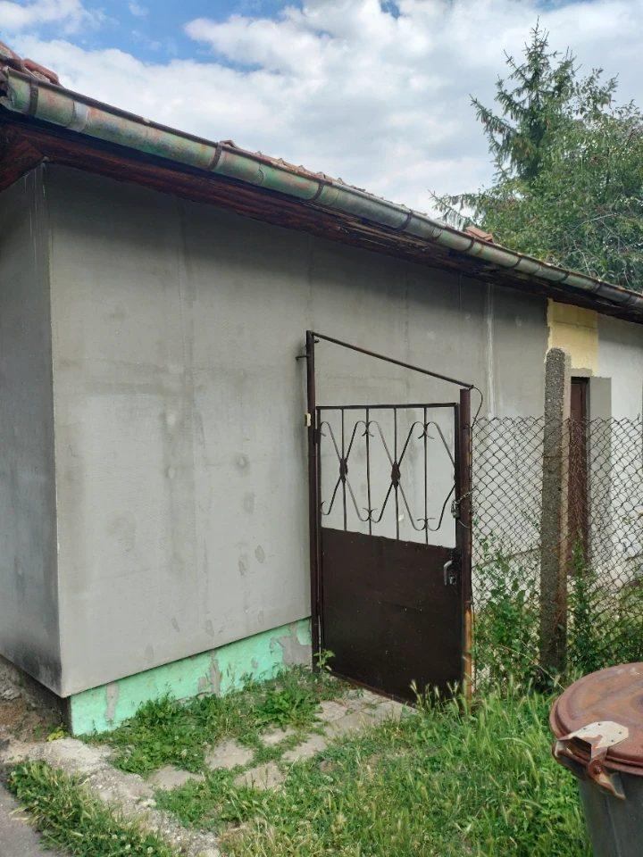 House for Sale in Pernik, Draganovets