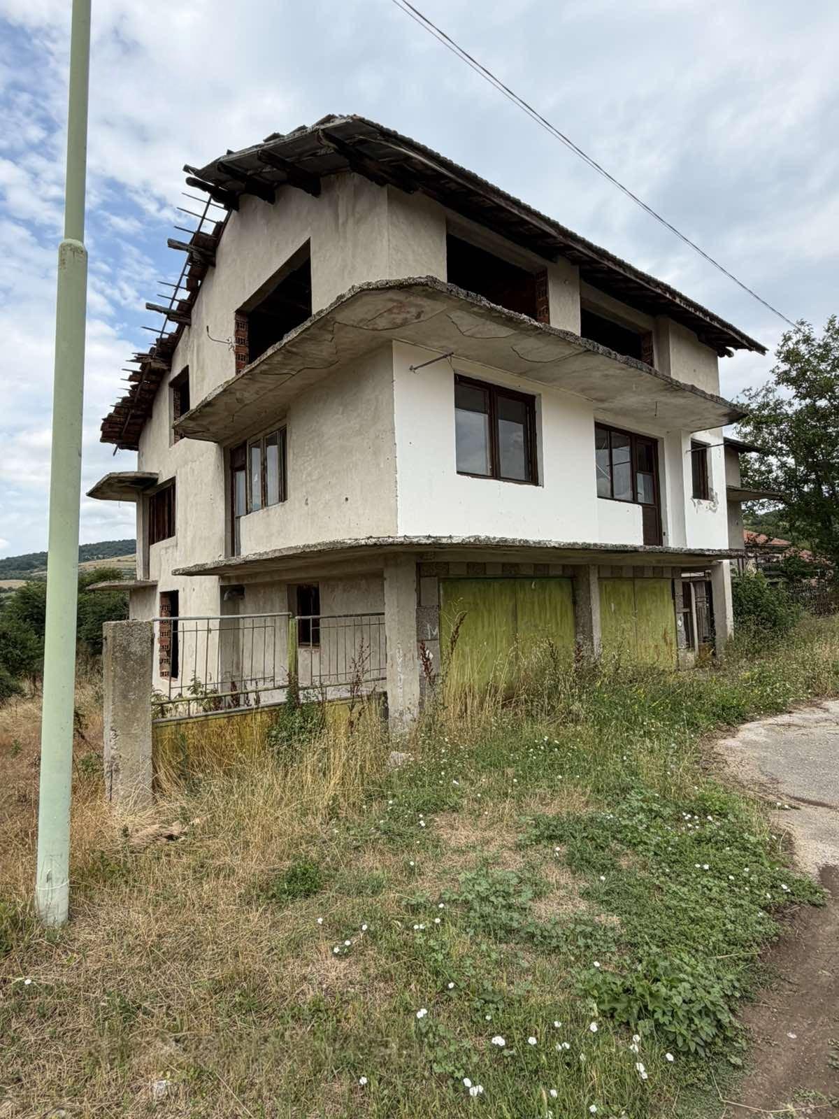 House for Sale in Hlevene, Lovech
