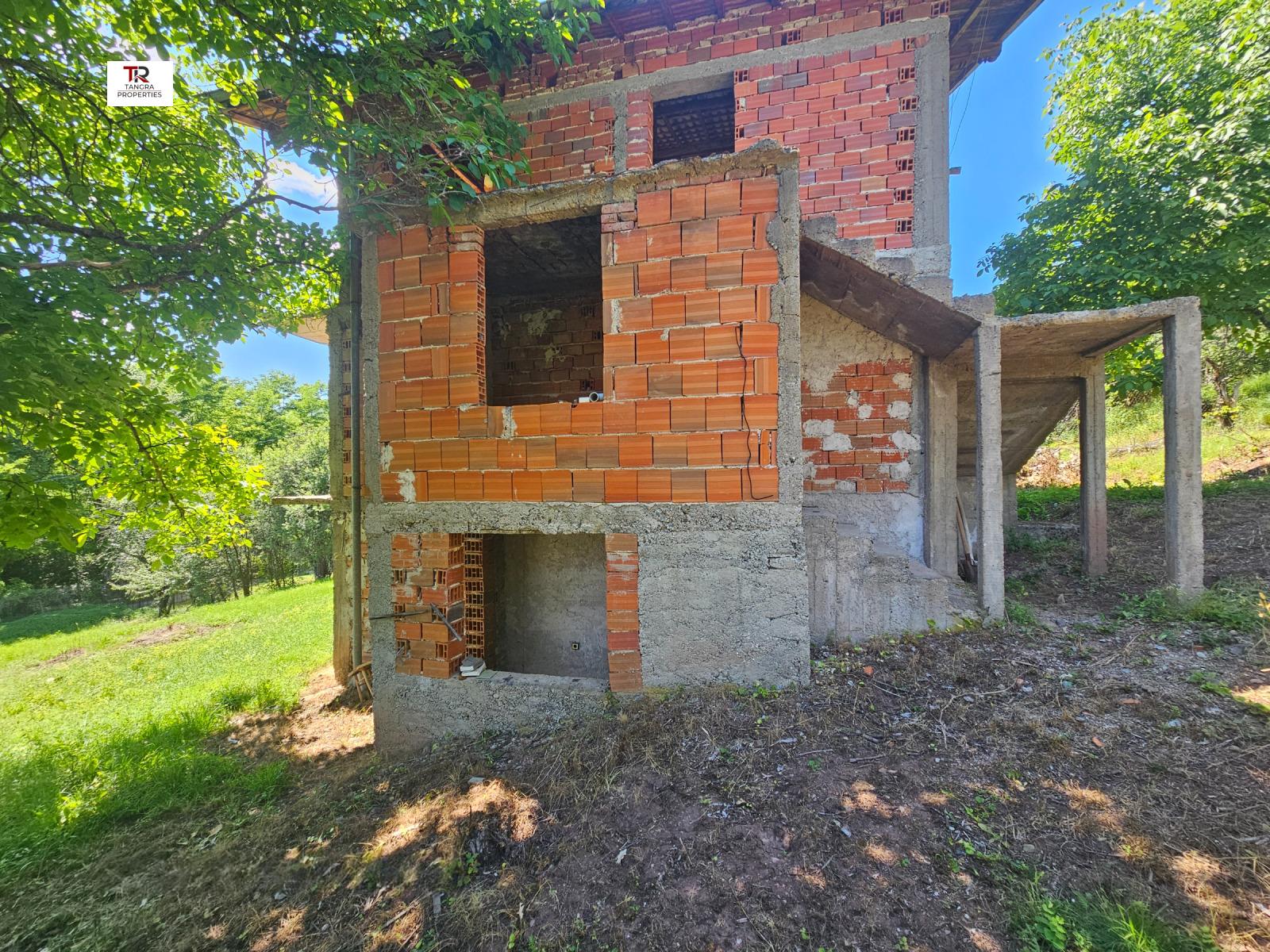 House for Sale in Lobosh, Pernik