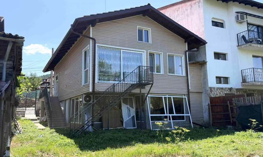 House for Sale in Dobrinishte, Blagoevgrad