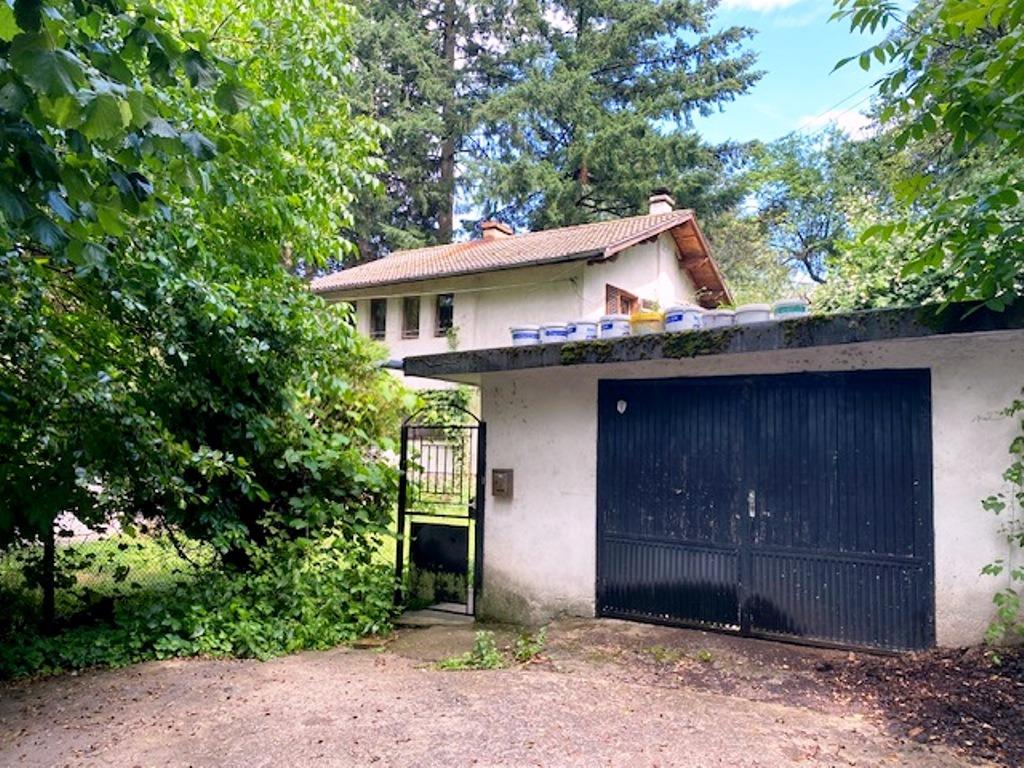 Villa for Sale in Sofia, Bistritsa