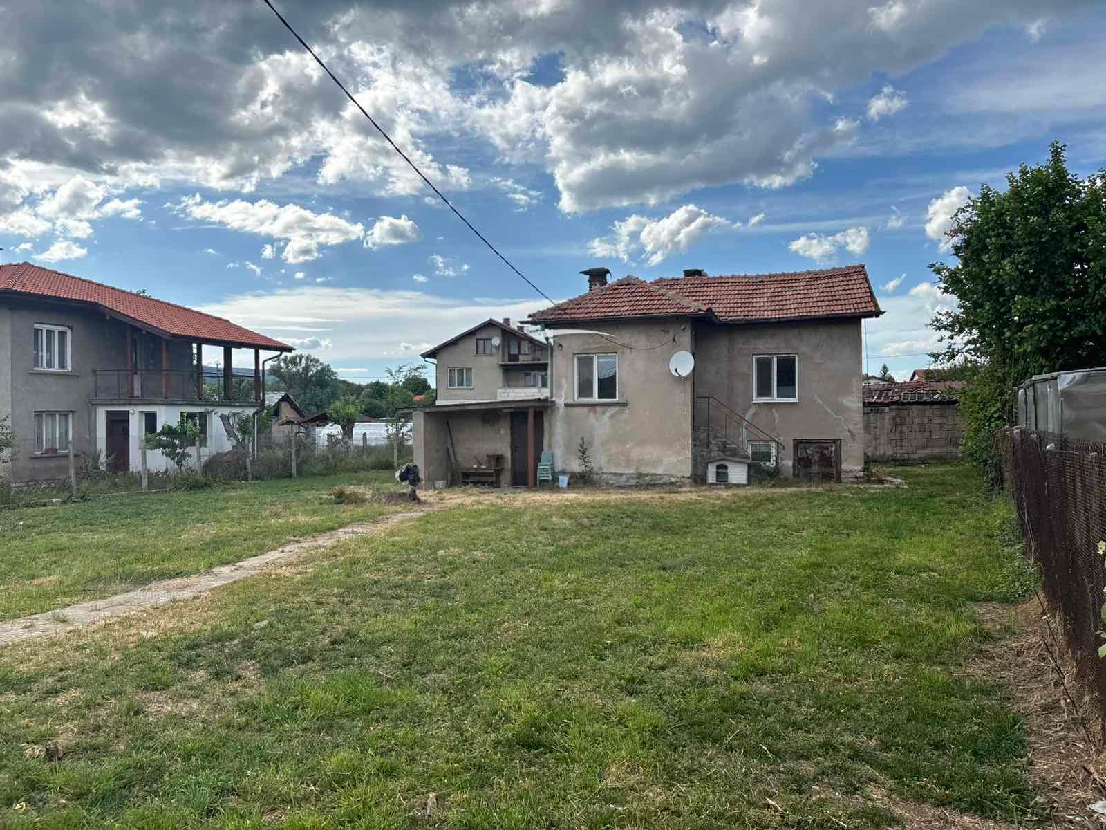 House for Sale in Studena, Pernik