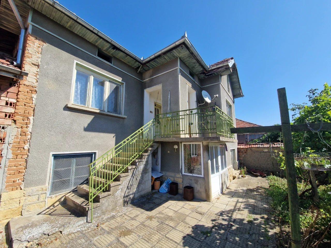House for Sale in Gradishte, Pleven