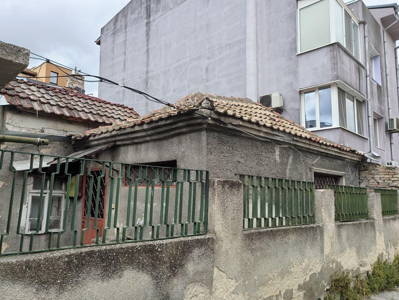 House for Sale in Varna, Pogrebi
