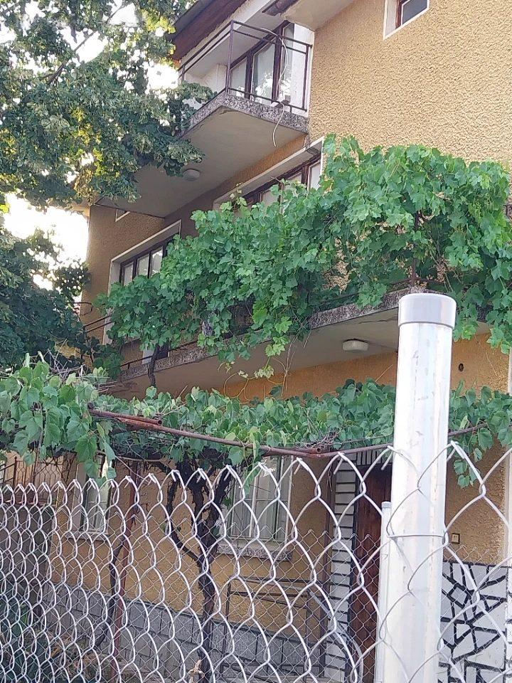 House for Sale in Petkovo, Sofia Province