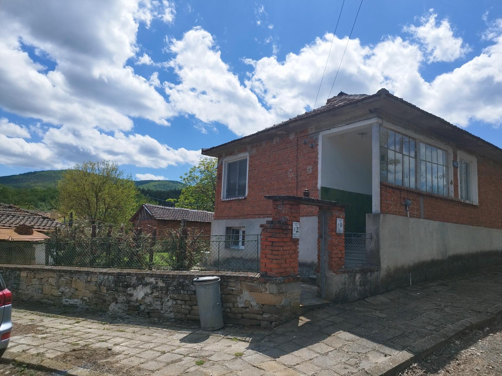 House for Sale in Vedrovo, Burgas