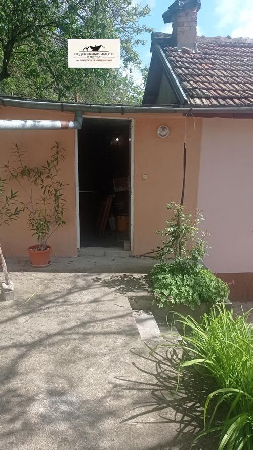 Villa for Sale in Shumen, Chashka Area