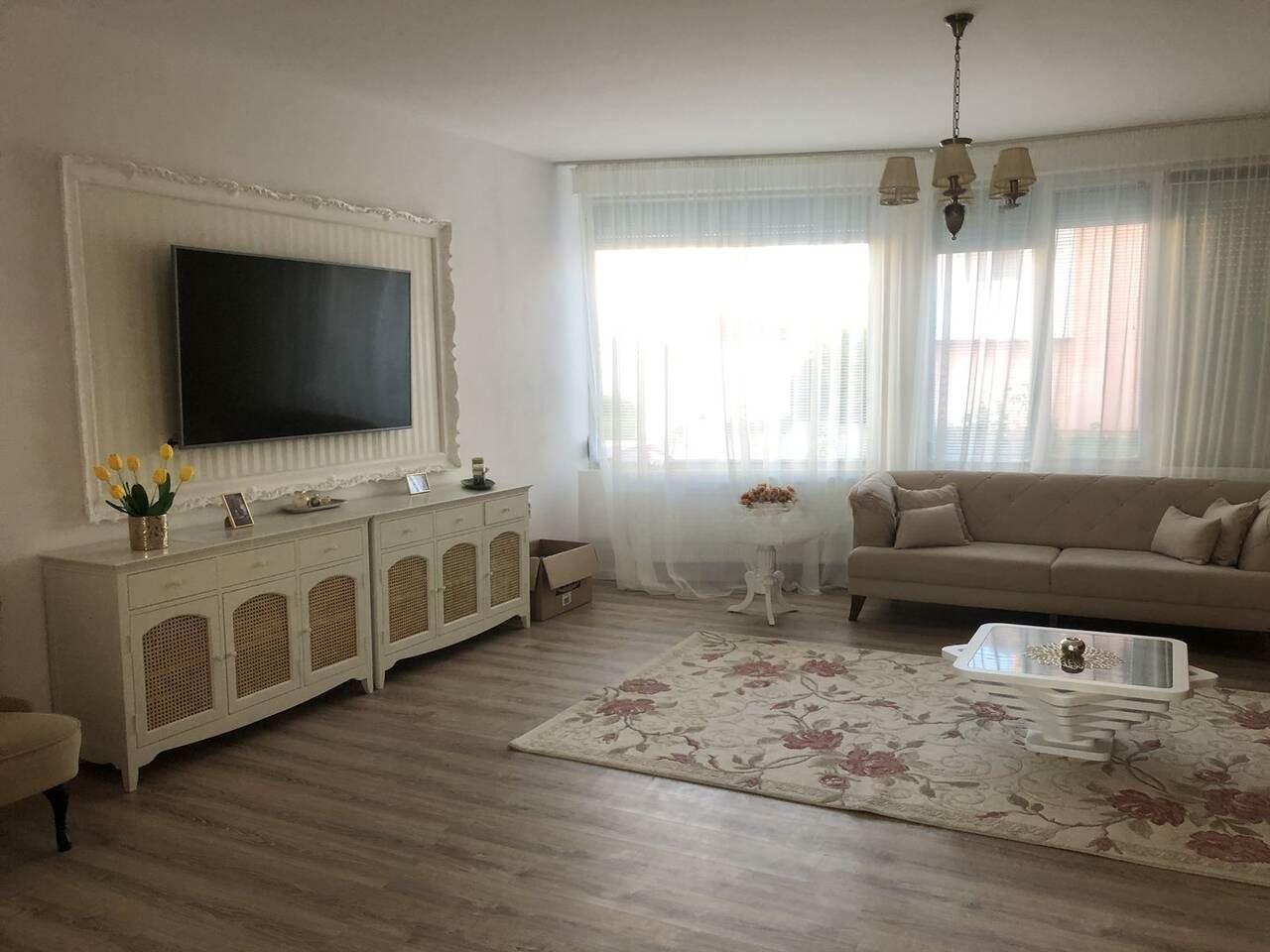 House for Sale in Brestnik, Plovdiv