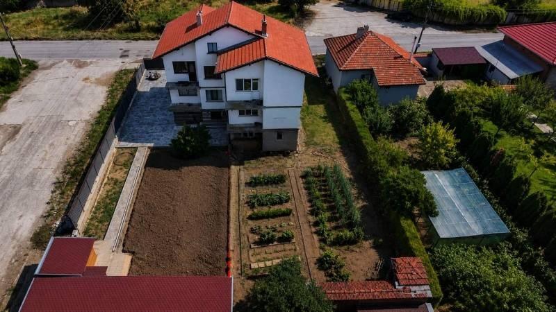 House for Sale in Dolni Dabnik, Pleven
