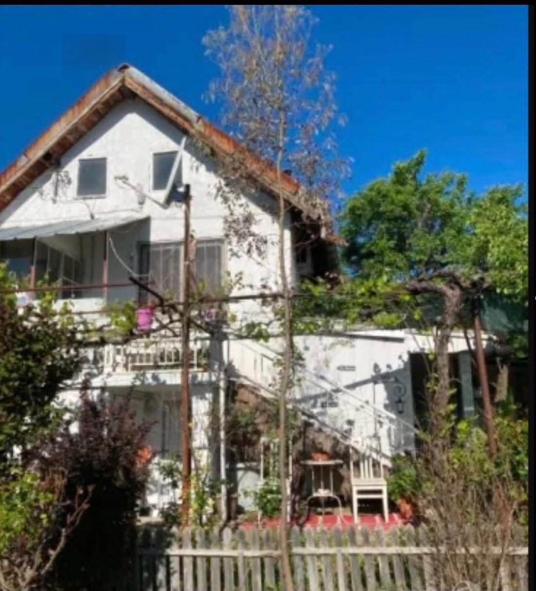 Villa for Sale in Pesnopoy, Plovdiv