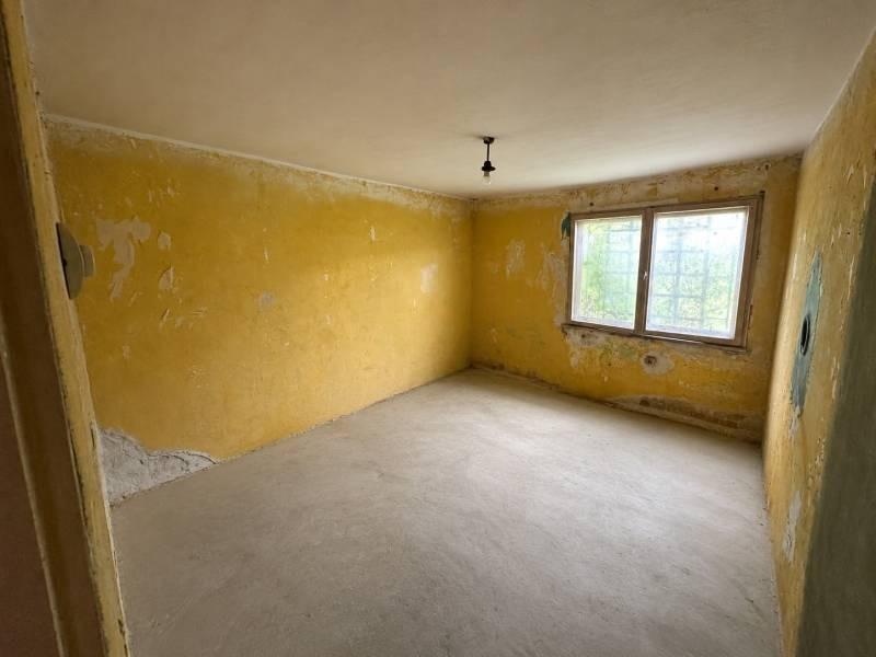 House for Sale in Dobrich, ZhP Gara