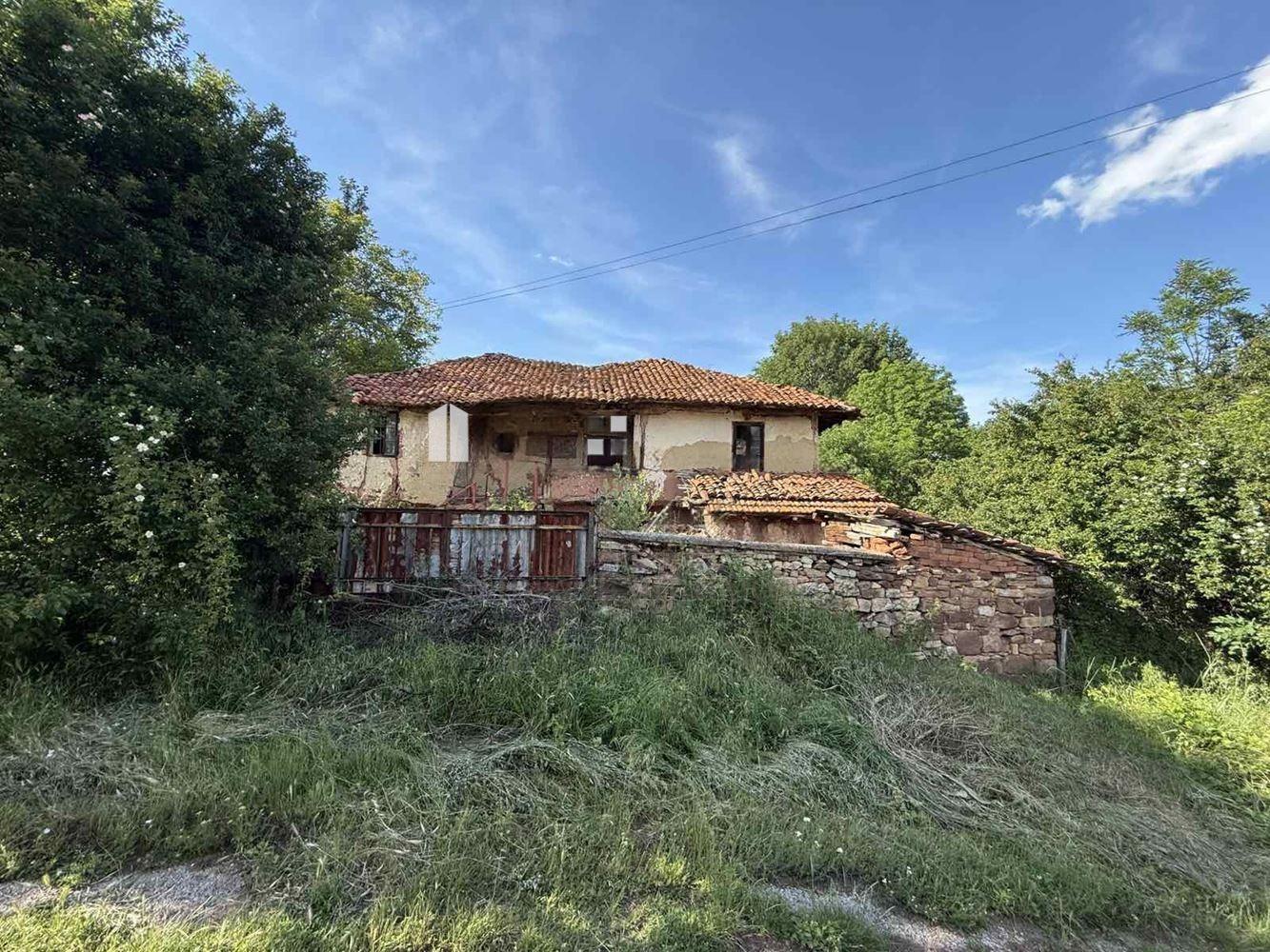 House for Sale in Sadovik, Pernik