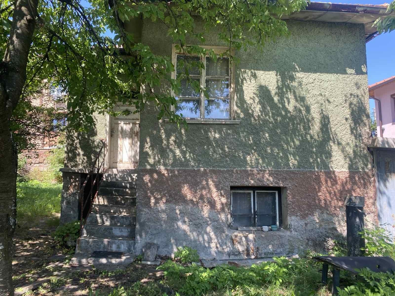 House for Sale in Pernik, Baykusheva mahala
